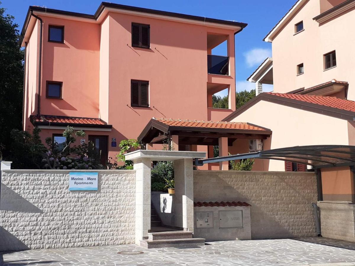 Apartments Marina-Mare Poreč Exteriör bild